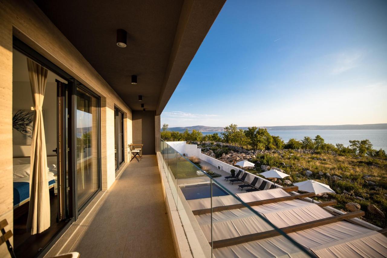 Royal Promons - Heated Pool Villa Starigrad Paklenica Exteriör bild